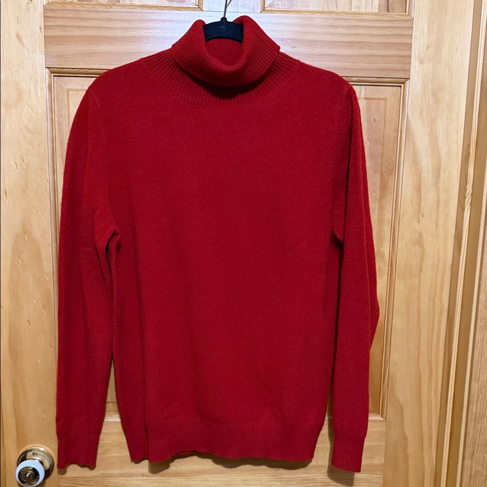 Woman’s Red 100% Merino Wool Turtleneck Sweater, Size Large.